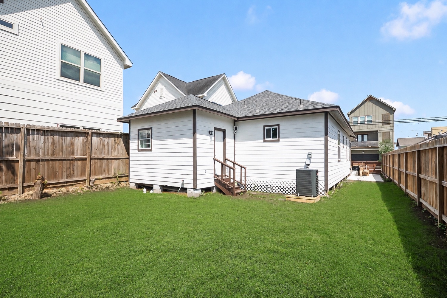 Luxury 3BR Home — photo 1