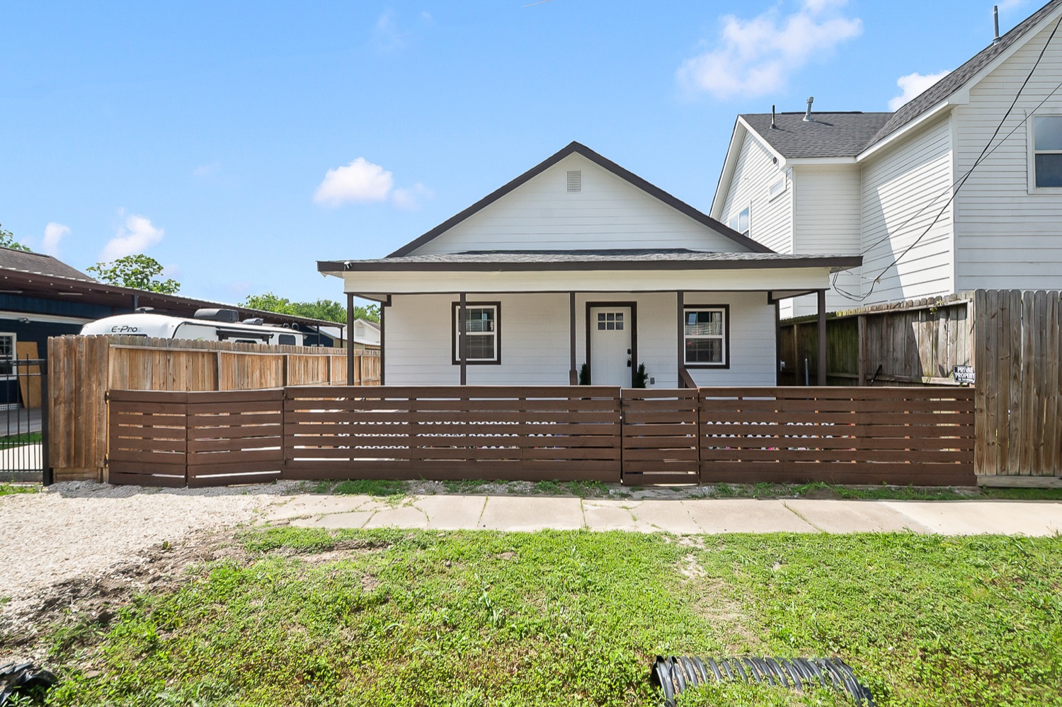 Luxury 3BR Home — photo 8