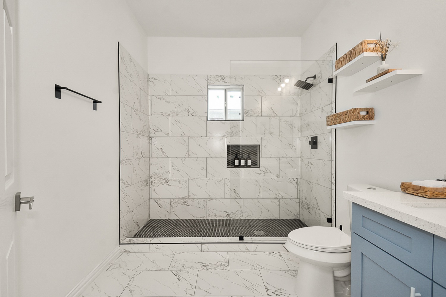 Luxury 3BR Home — photo 39