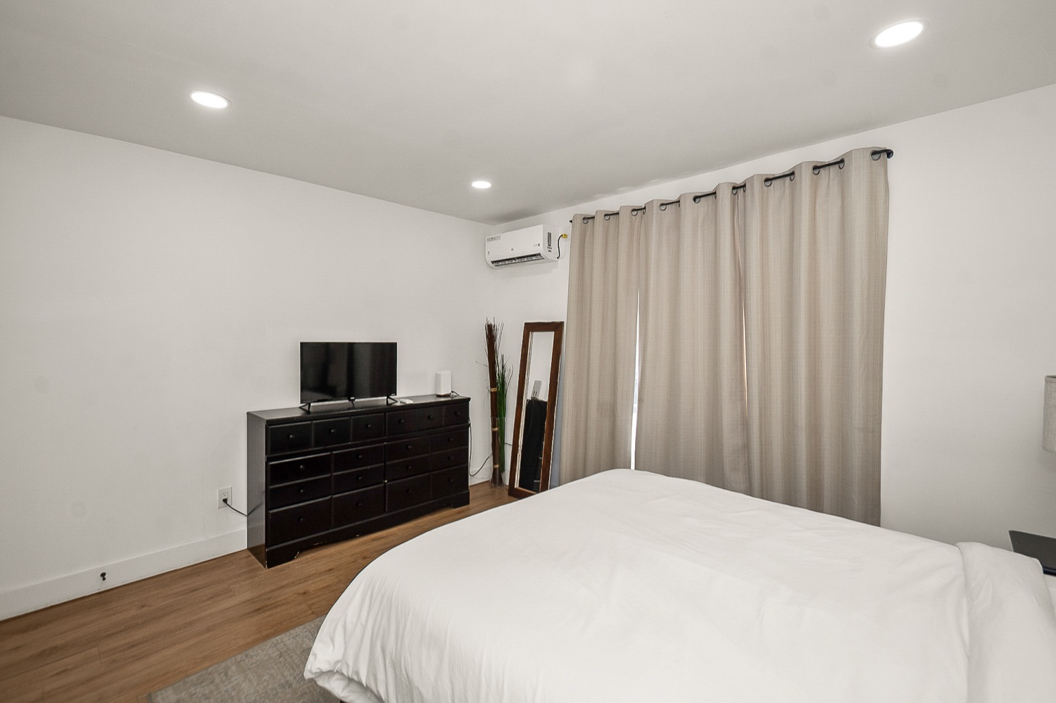 Premium EaDo Apartment — photo 10
