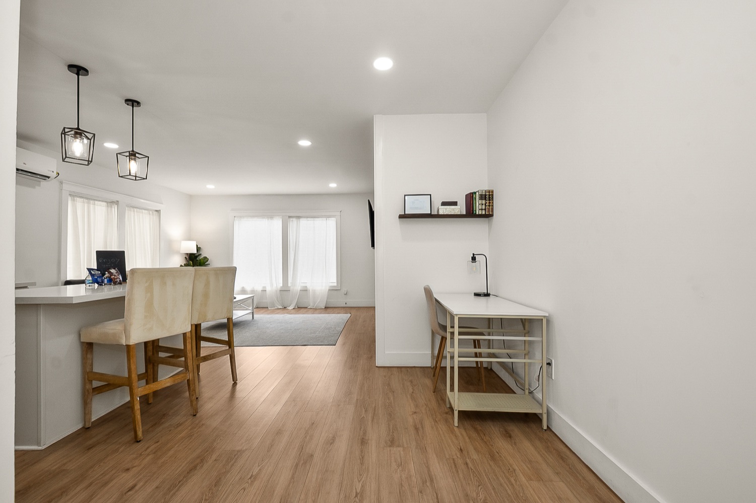 Premium EaDo Apartment — photo 30