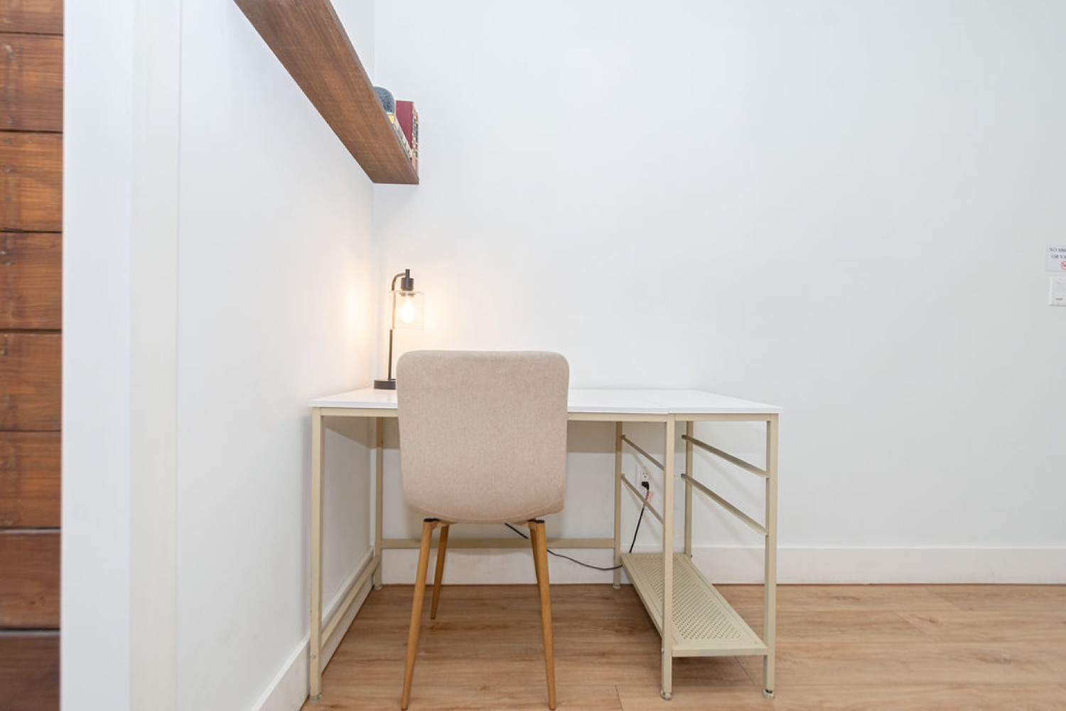 Stylish EaDo Apt — photo 25