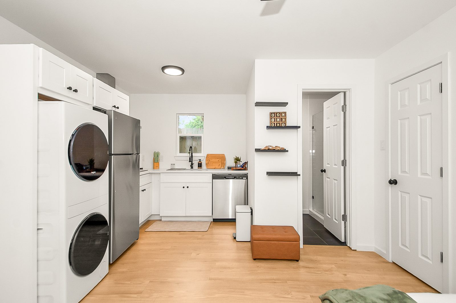 Houston Heights Studio — photo 2