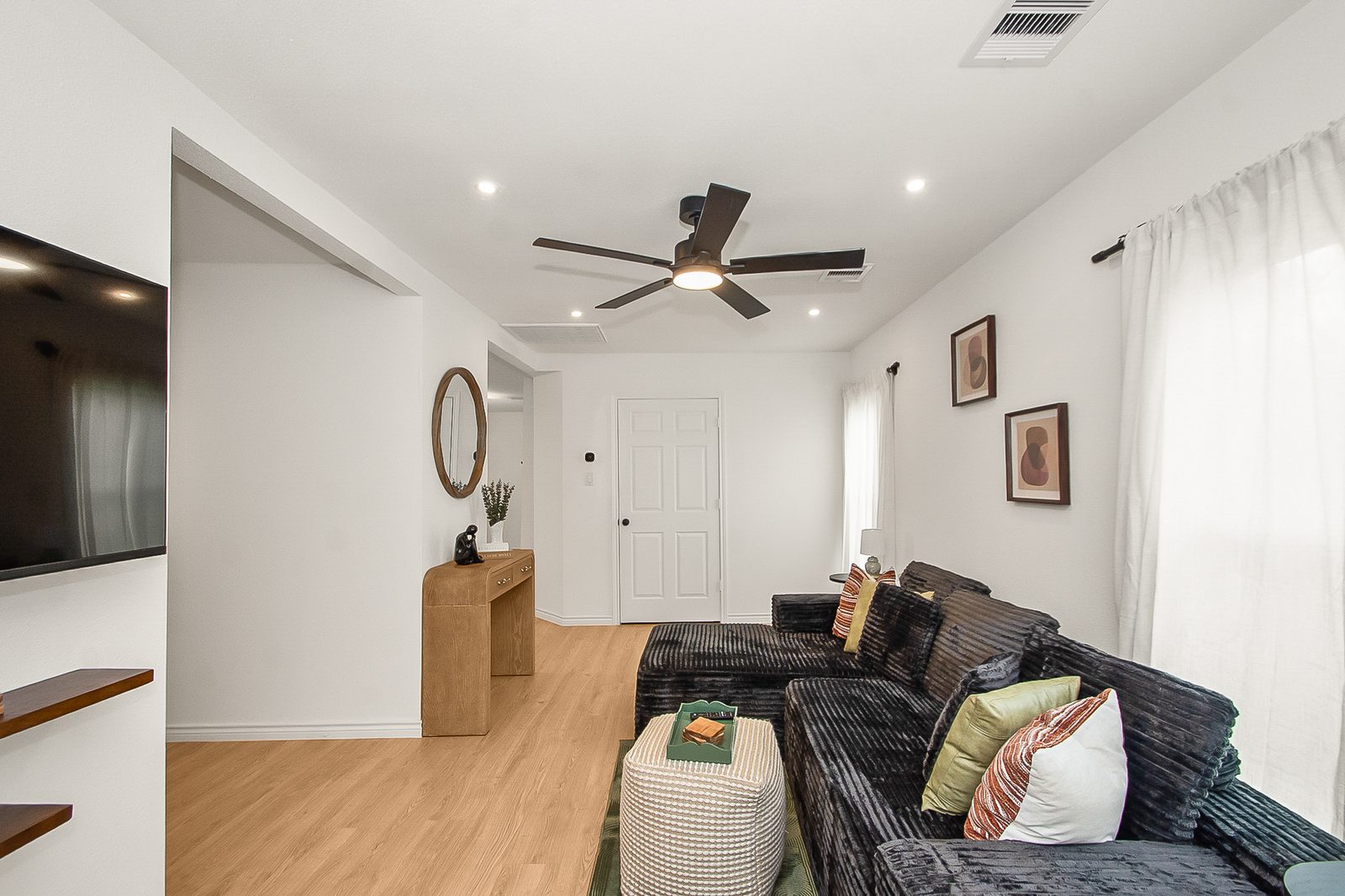 Sunny Heights Bungalow — photo 5