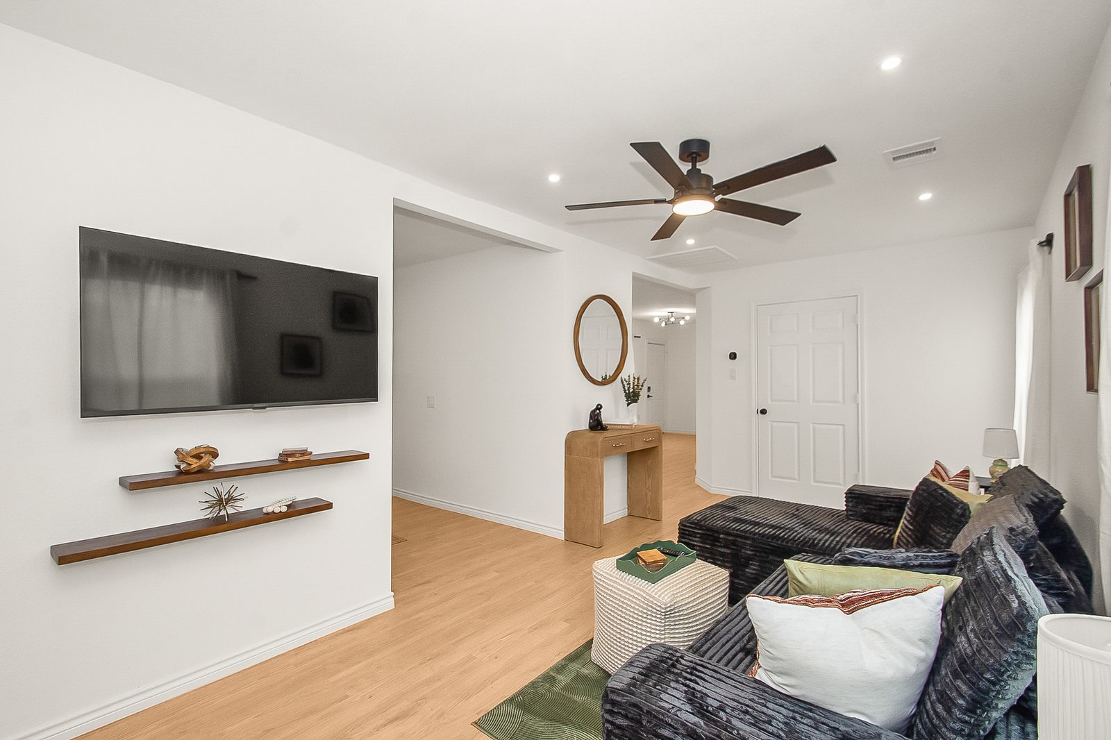 Sunny Heights Bungalow — photo 6