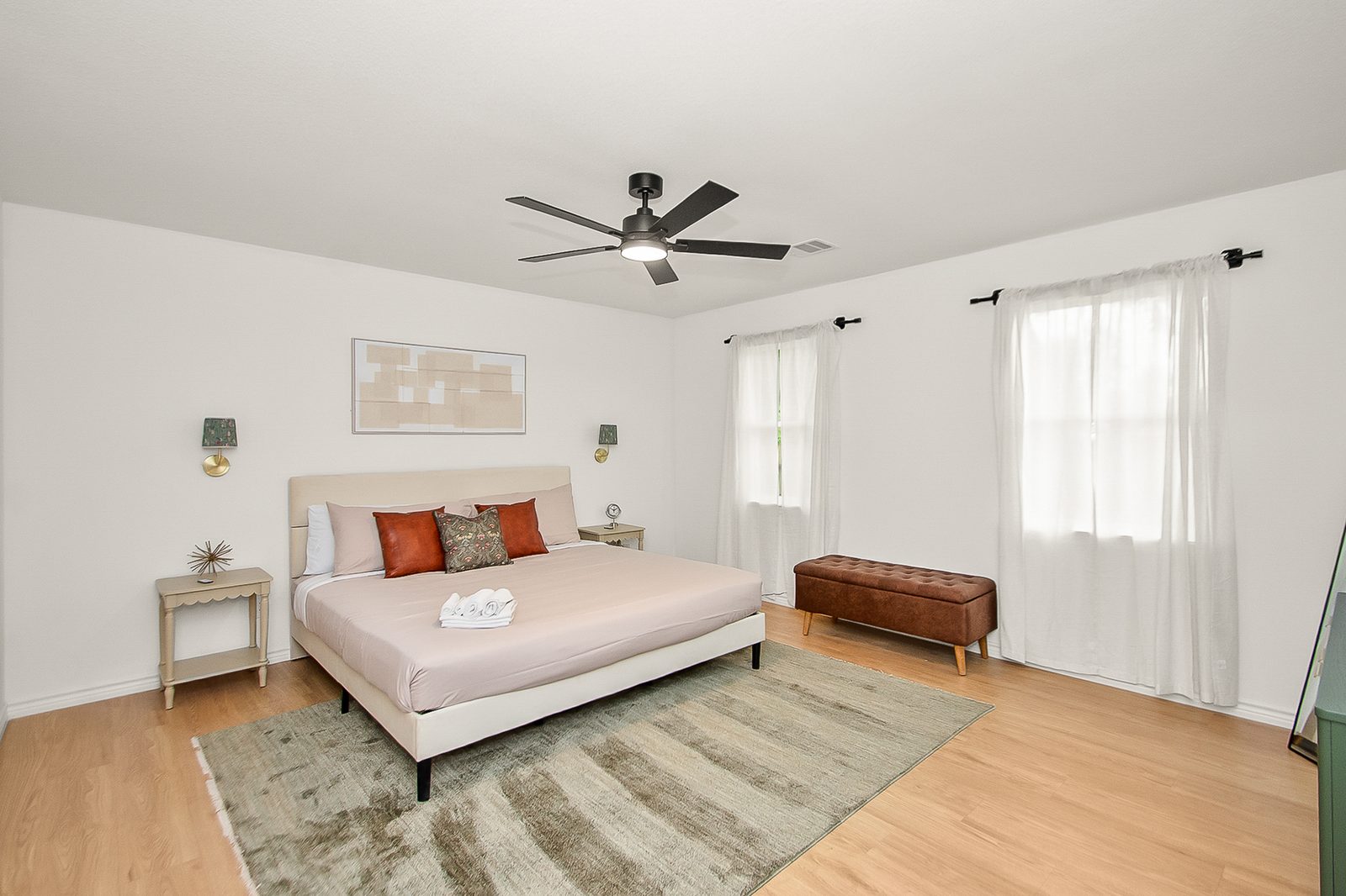 Sunny Heights Bungalow — photo 19
