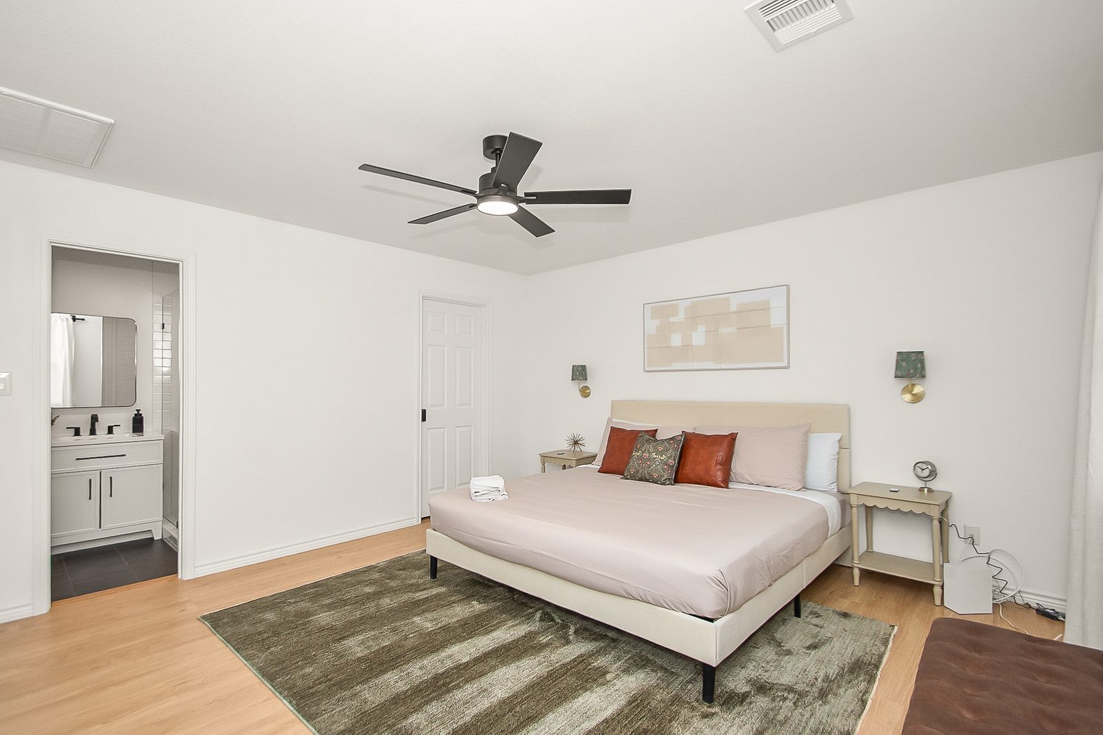 Sunny Heights Bungalow — photo 24
